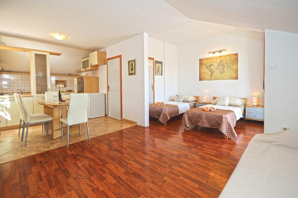 Apartmani Niki Hvar Hvar Town Bilik gambar